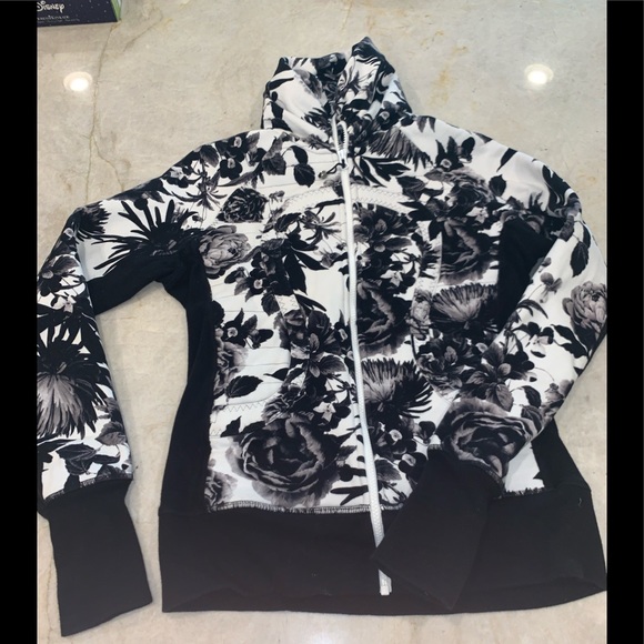 Lulu lemon Zip Up Jacket - Picture 1 of 6